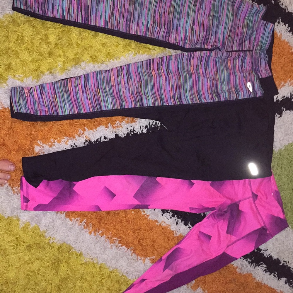 3 pairs of leggings